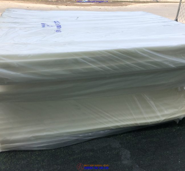 Mua mút làm sofa